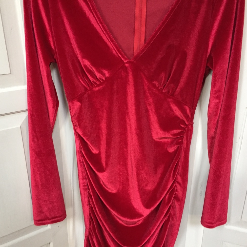 SBetro Red Velvet Dress w/ Ruched Sides - Picture 4 of 16